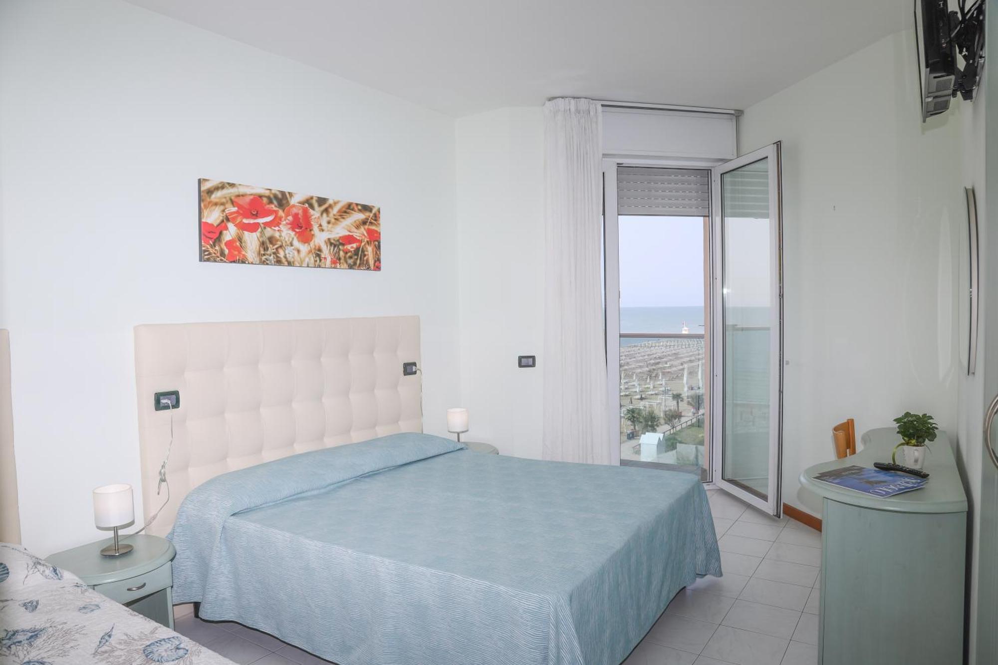 Hotel La Bussola Jesolo Extérieur photo