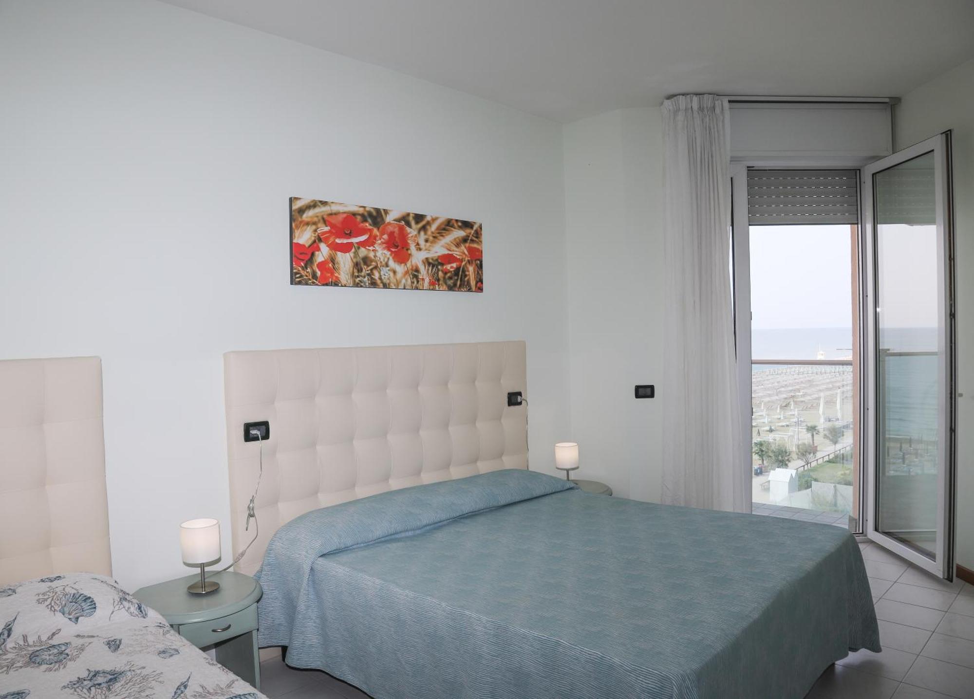 Hotel La Bussola Jesolo Extérieur photo