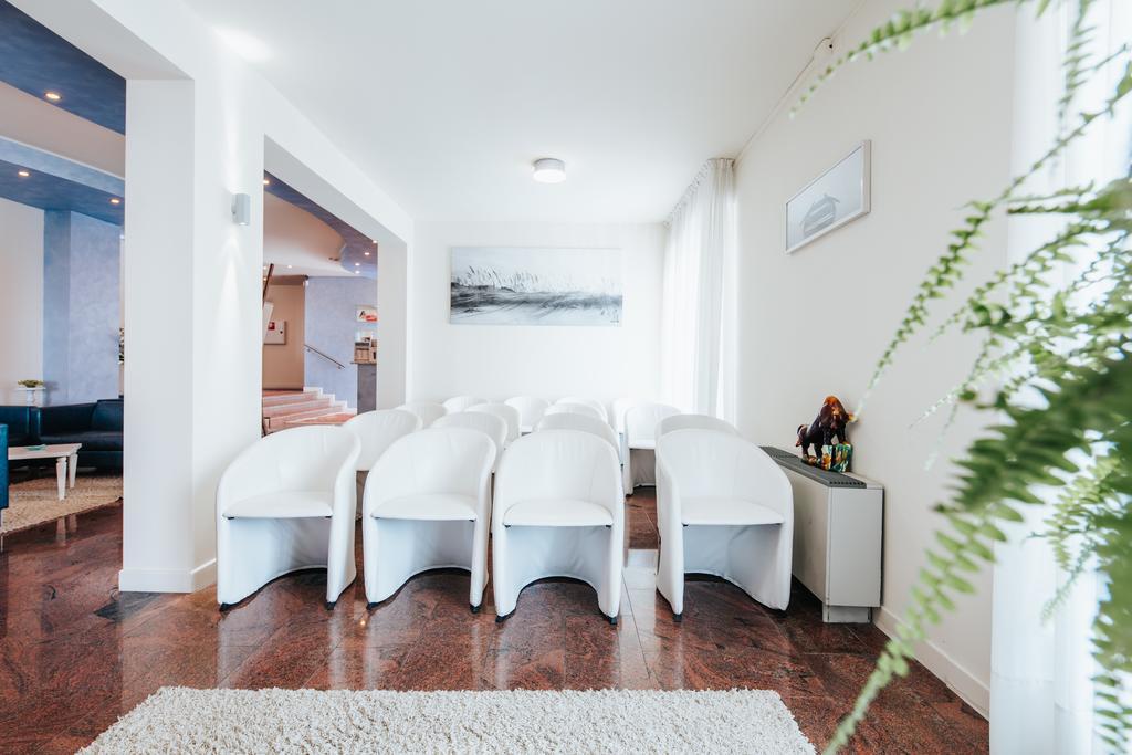 Hotel La Bussola Jesolo Extérieur photo